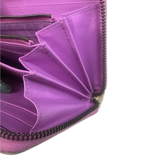 GUCCI Calfskin GG Supreme Monogram GG Marmont Zip Around Wallet Lilac - Picture 9 of 11